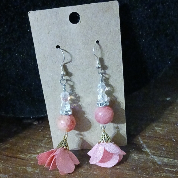 Handmade Elegant Pink Floral Drop Earrings - Picture 1 of 3